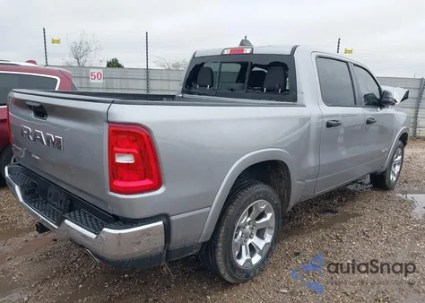 2025 Ram 1500 Big Horn 4X2 5'7 Box z USA, uszkodzony, nr VIN 1C6RREFPXSN674068